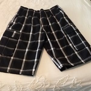 Shorts. Shaka wear xl